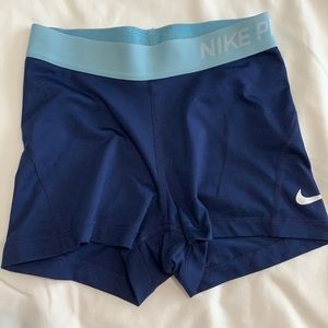 Nike Pro athletic short